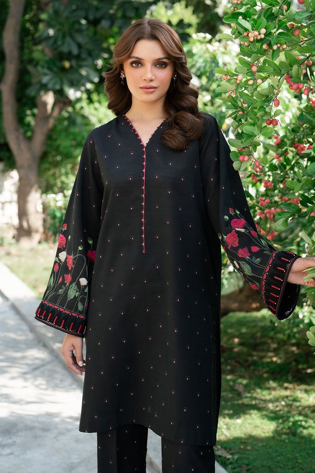 Baroque 2pc Embroidery Lawn Collection – Elegant & Stylish