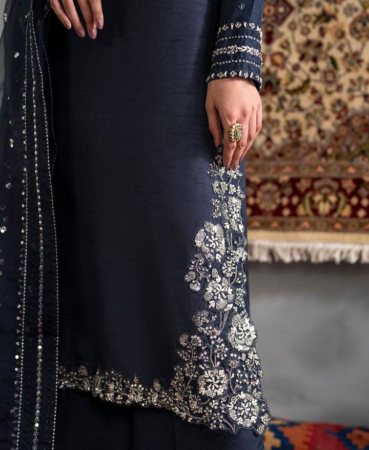 Introducing the exquisite BRAND IZNIK collection!