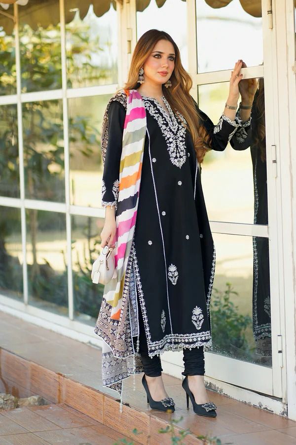 Maria B - Premium Lawn 3PC Embroidery Masterpiece