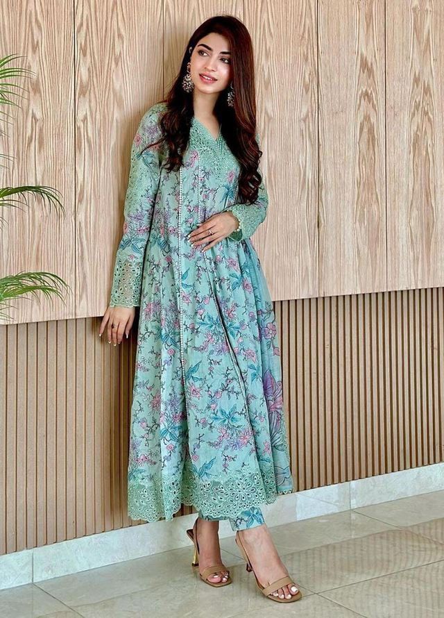 Iznik Printed Pure Lawn Collection - Unstitched Luxury Embroidered Suit